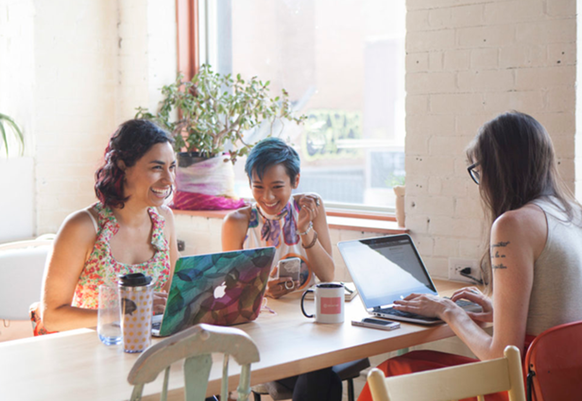 chicasestudiandovirtual1200